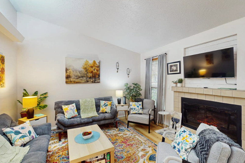 Cozy vacation cottage living room with fireplace